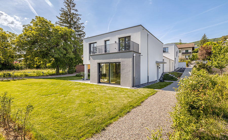 Einfamilienhaus mit Balkon