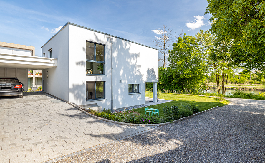 Einfamilienhaus mit Balkon